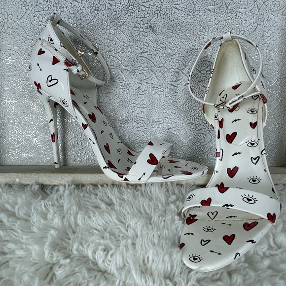 Aldo Brandii Valentines Milk Kiss Limited Edition Stiletto Heels EUC Size 8.5 - Picture 2 of 9